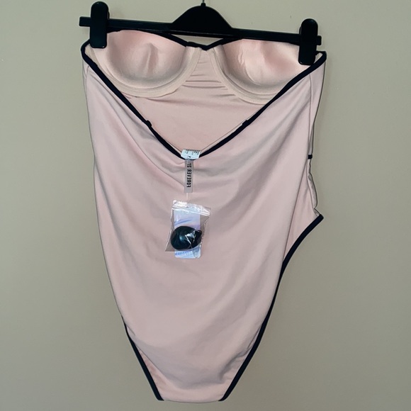 Nude & Black Swimsuit NWT - Picture 3 of 3